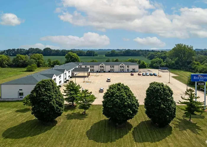 Baymont By Wyndham Decatur Hotel