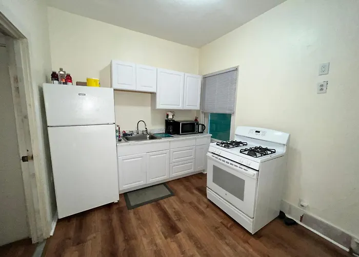 Private Bedroom Near Boston