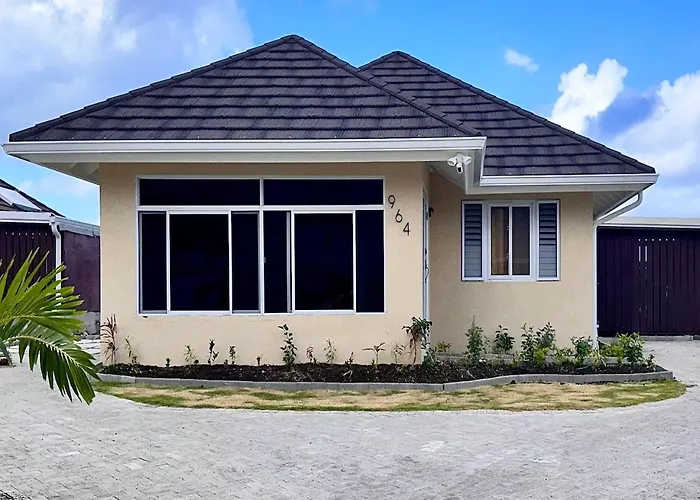 Jamnick Vacation Rentals - Fern Court, Richmond Estate, St Ann, Jamaica Ocho Rios