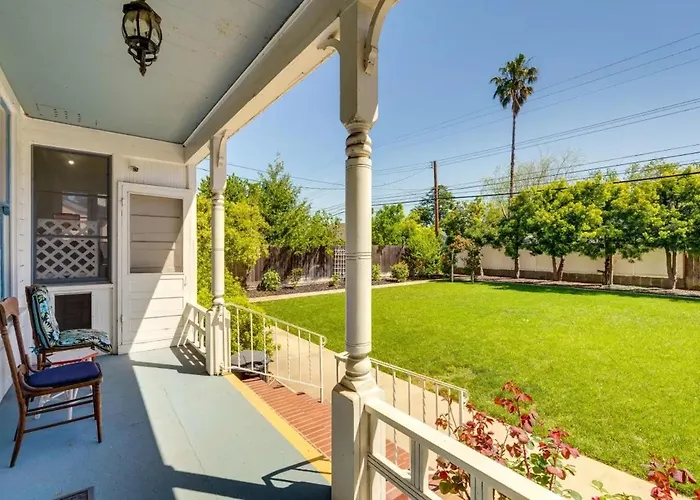 Lodi Hill House Hotel