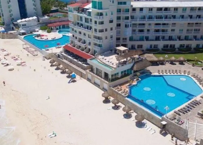 Cancun Beach Aparthotel Brisas
