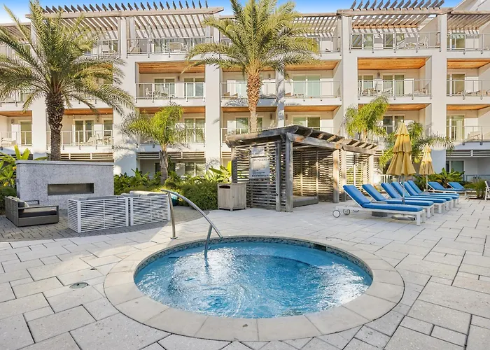 Paradise Palms - The Pointe 336