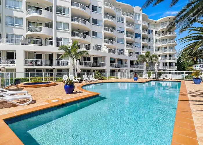 Kirra Beach Apartments