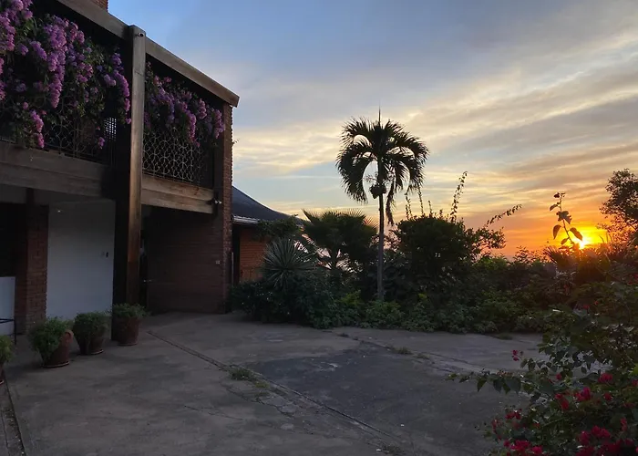 Tranquility Estate Bed & Breakfast Kingston