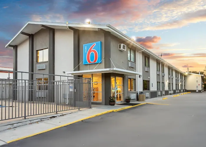 Motel 6 Ogden, Ut- Downtown