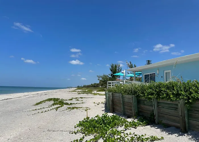 Pearl Beach Inn Englewood