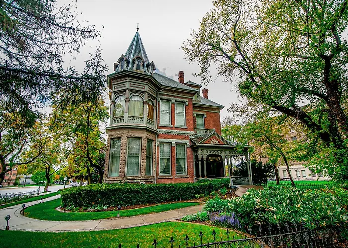 The Anniversary Inn - South Temple