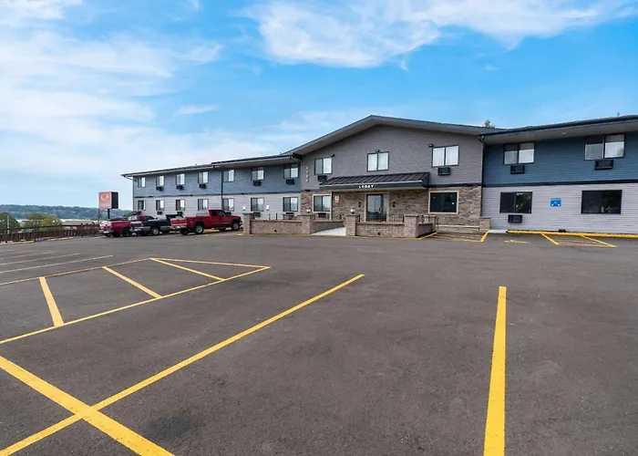 Econo Lodge Madison East