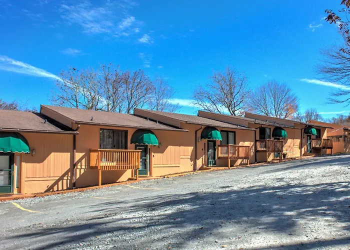 Cedar Village Condominiums Beech Mountain