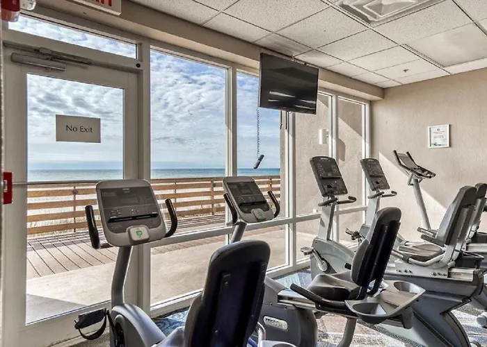 Beachfront Spacious Renovated Condo - Pools, Hot Hub, Spa - Walk To Pier Park In Pcb Panama City Beach