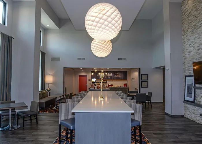 Hampton Inn & Suites Lenoir, Nc