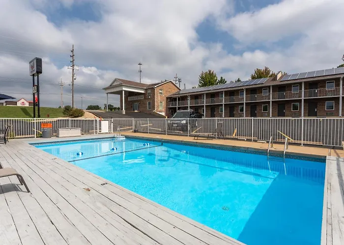 Schmidt'S Creek Hotel Osage Beach