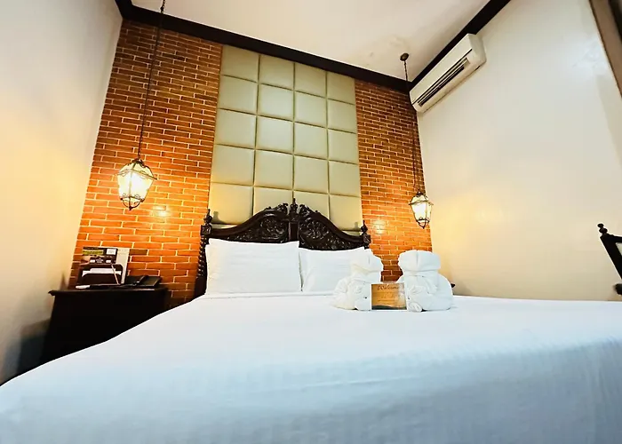 Vigan Plaza Hotel