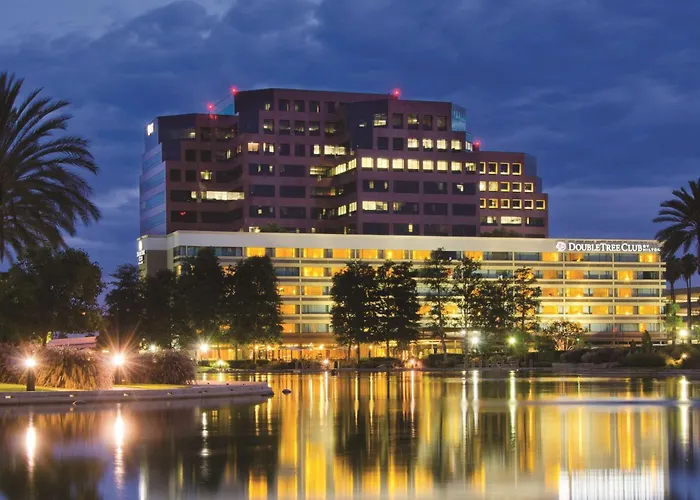 Doubletree By Hilton Orange County Airport Hotel Santa Ana