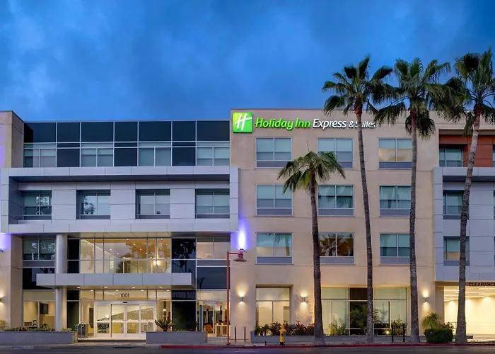 Holiday Inn Express & Suites - Glendale Downtown