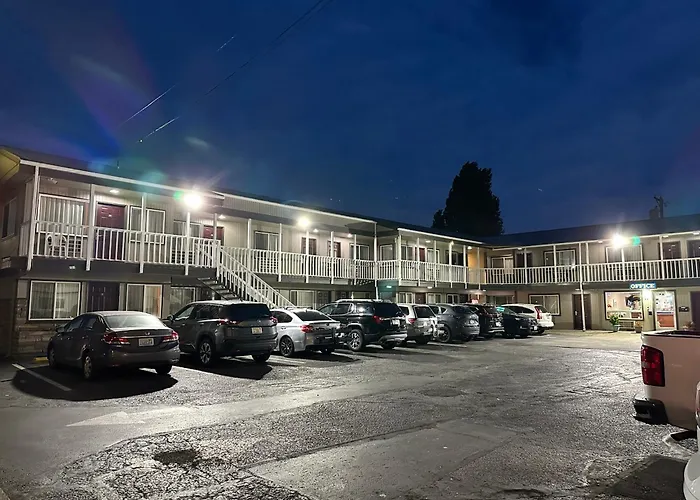 The Royal Victorian Motel