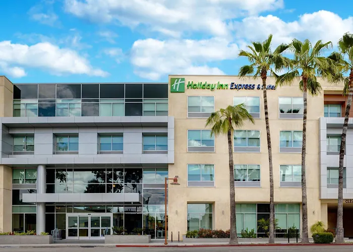 Holiday Inn Express & Suites - Glendale Downtown