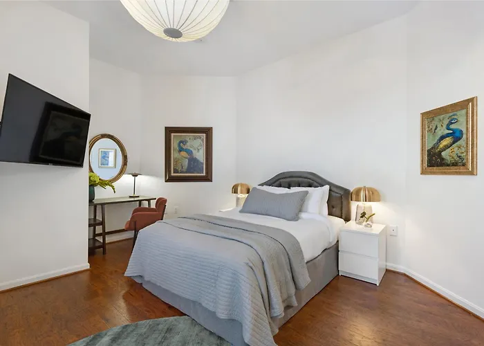 Brexton Hotel