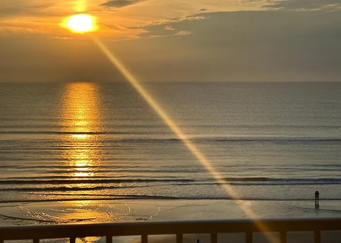 Oceanfront Oasis Aparthotel Daytona Beach