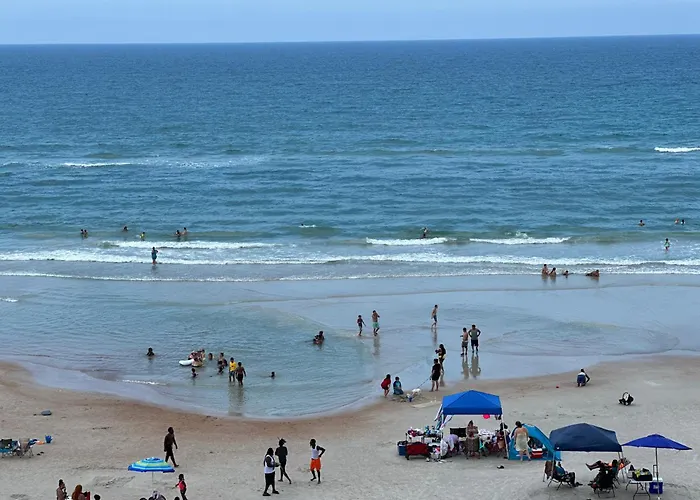 Oceanfront Oasis Aparthotel Daytona Beach