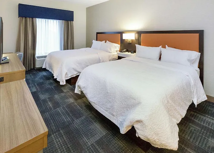 Hampton Inn & Suites Morgantown / University Town Centre