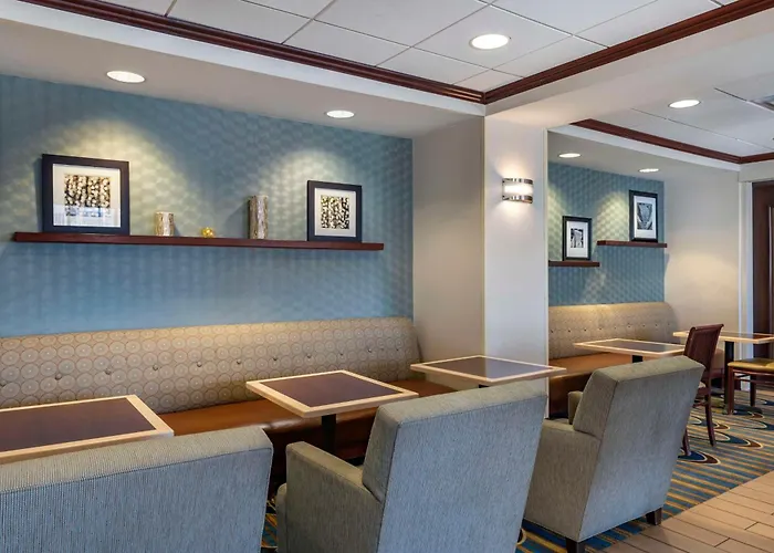 Hampton Inn Greenfield