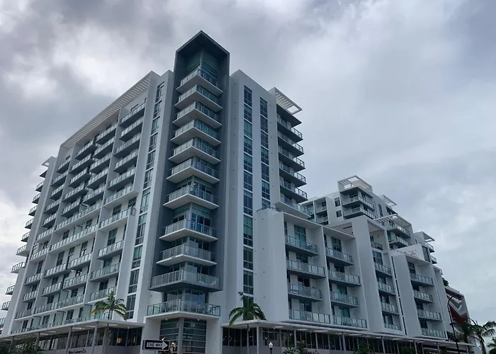Luxury Oceanview Studio At Miami Design District