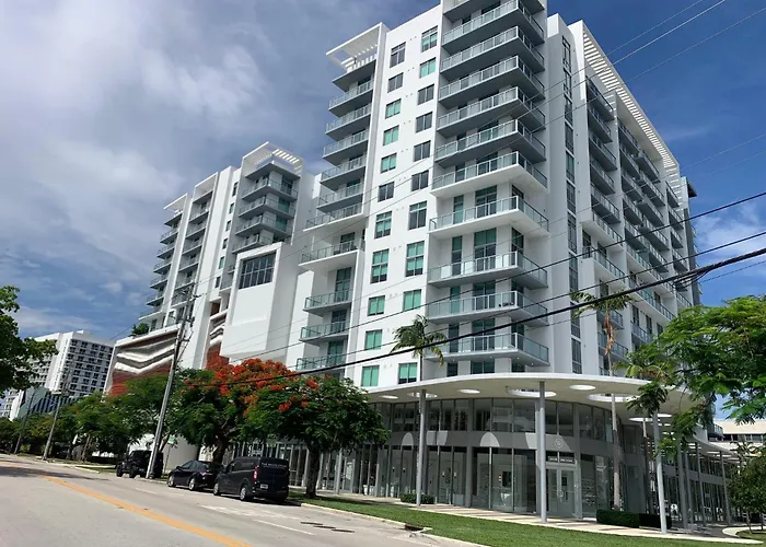 Luxury Oceanview Studio At Miami Design District