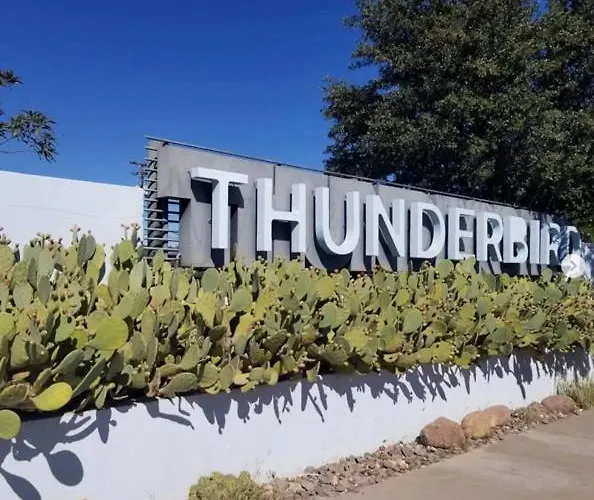 Thunderbird Hotel Marfa