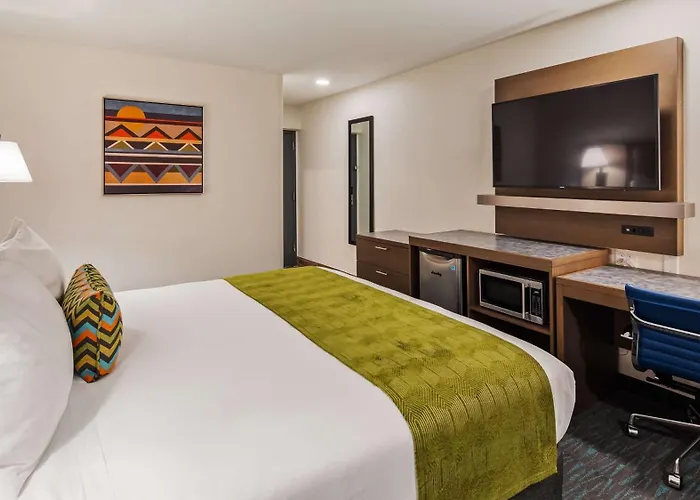 Best Western Plus Yuma Foothills Inn & Suites