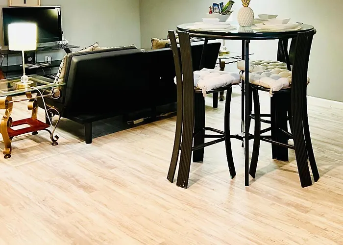 Loft Guest Suite 1 Bedroom