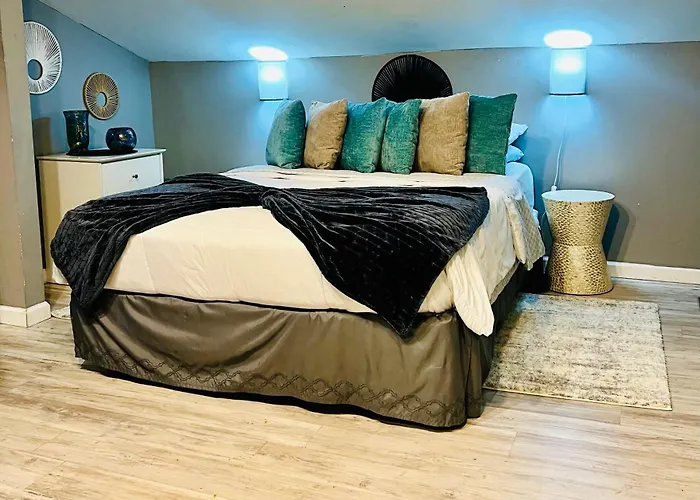 Loft Guest Suite 1 Bedroom