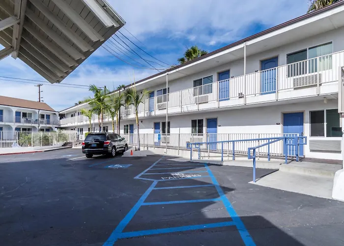 Pacific Inn Oceanside