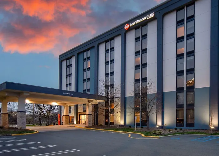 Best Western Plus Meadowlands Secaucus