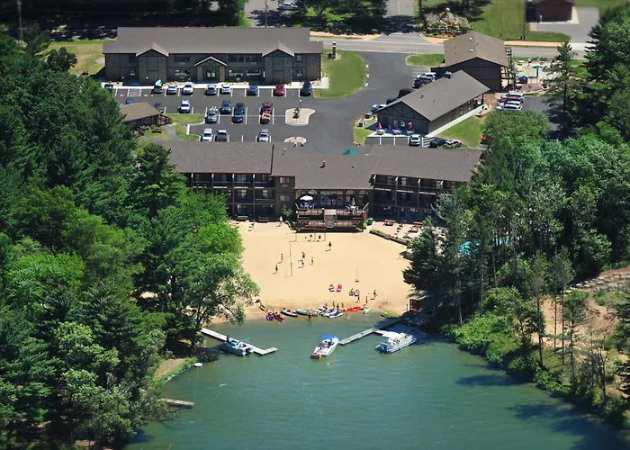 Sunset Bay Resort & Suites