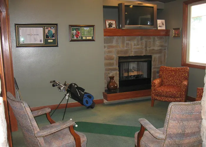 Beaver Lake Lodge