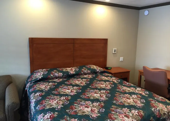 Deluxe Inn Redwood City
