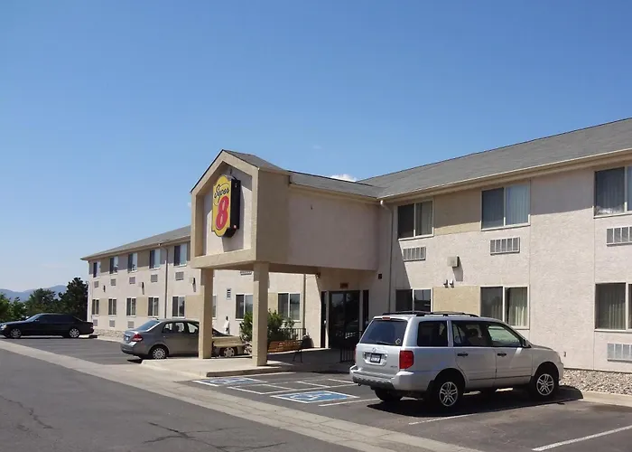 Super 8 By Wyndham Colorado Springs Airport Motel