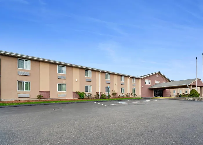 Americas Best Value Inn Foxboro