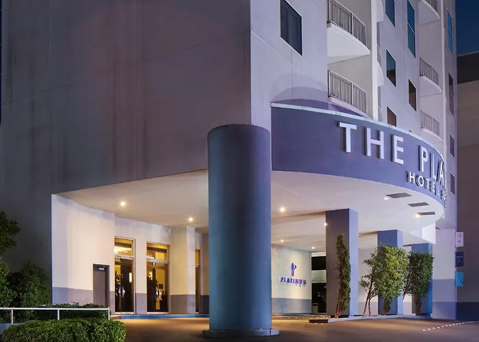 Ultimate Las Vegas Getaway One Bedroom Suite With Balcony, Kitchen, Gym, Pool & Free Parking