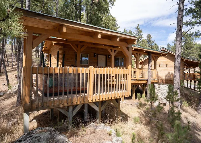 Rock Crest Lodge & Cabins Custer