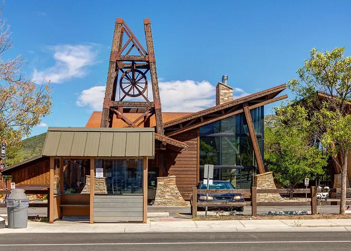 Quaint Prospector Lodge Park City