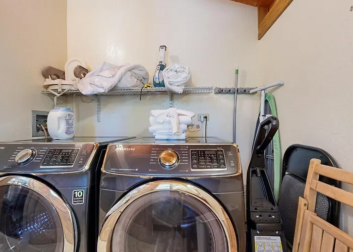 Gold Bend Adventure Apartment Truckee