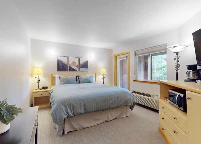 Aspen Suites 505 & 506: Downtown Duo