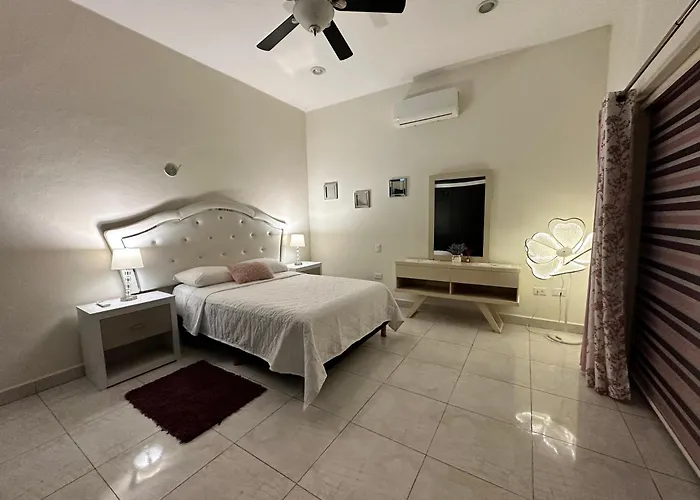 Casa Sasha'S Mini Palace