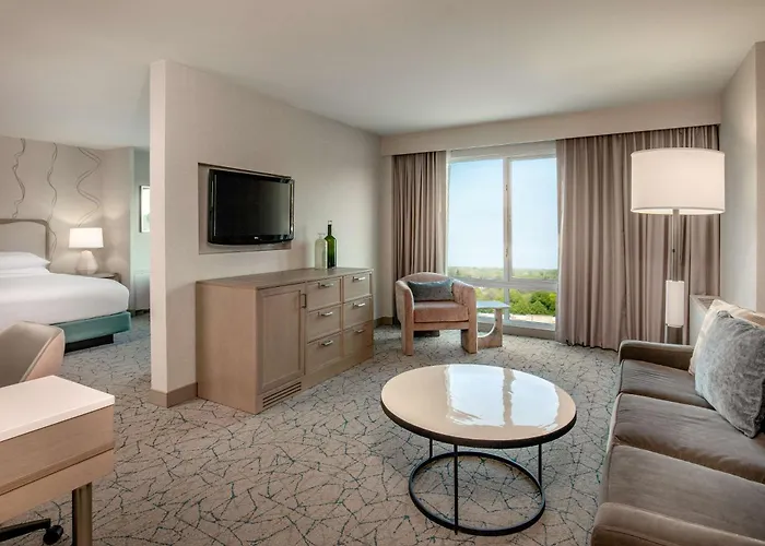 Doubletree By Hilton Hotel And Conference Center Chicago North Shore Skokie