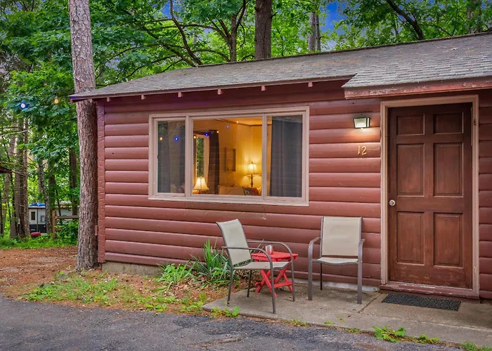 Tall Pines Inn Eureka Springs