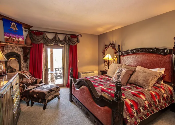 Sterling & Sage Hotel Chama