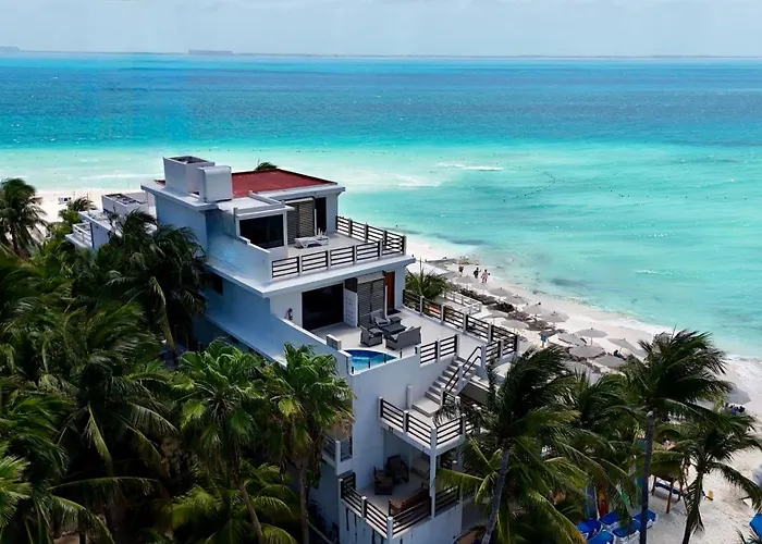 Cuxos Hotel Beachfront Isla Mujeres