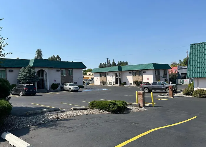 Apple Tree Inn Spokane